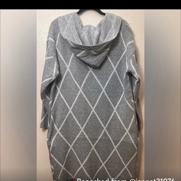 Love Ever After Sweater-Cardigan with Hood-size XL Color: Grey/Ivory NWT - Picture 3 of 4